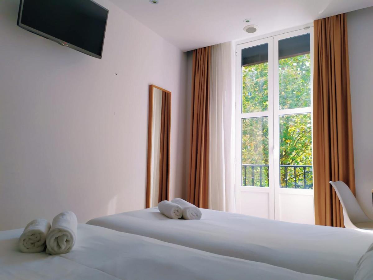 Pension Sarriegi ซานเซบาสเตียน ภายนอก รูปภาพ