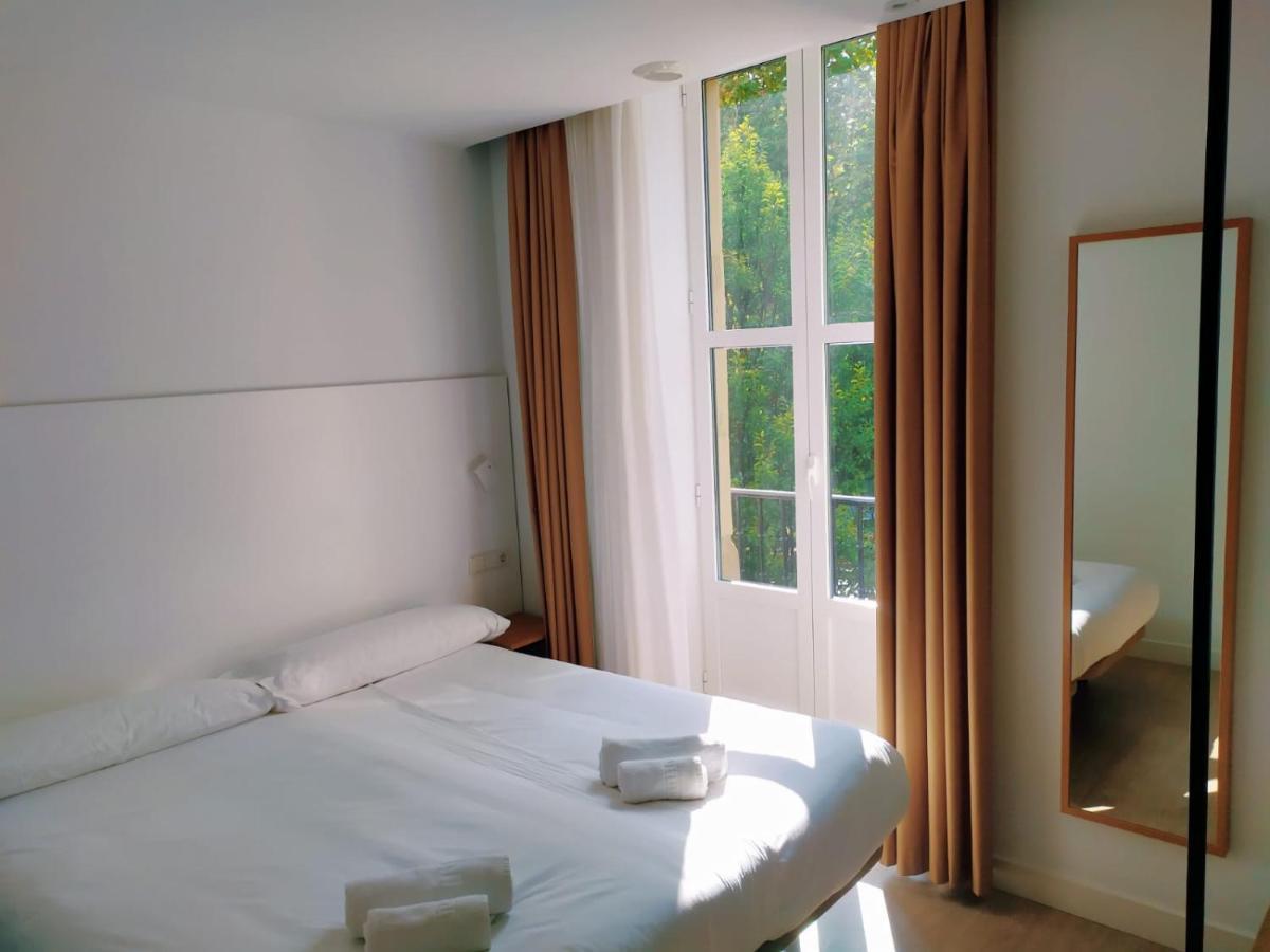 Pension Sarriegi ซานเซบาสเตียน ภายนอก รูปภาพ